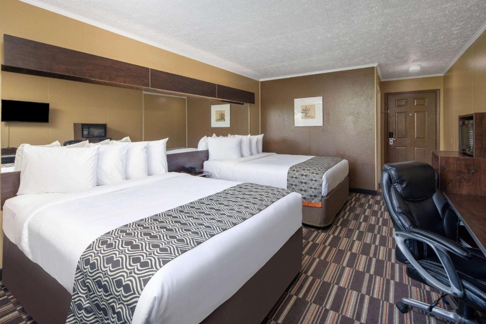 Microtel Inn & Suites by Wyndham Columbia Two Notch Rd Area